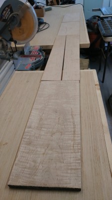 D004 - Curly Red Maple Board 8'x9.5 _r.jpg