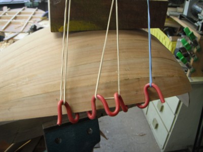 Rubber band clamp
